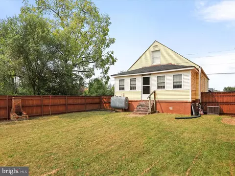 215 E 5th St, Front Royal, VA 22630 photo 35