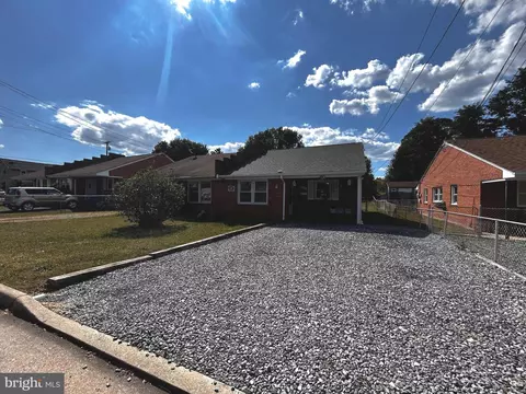 349 Ritenour St, Front Royal, VA 22630