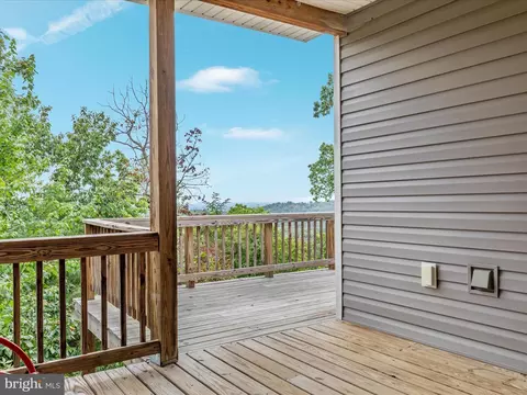 Exterior - 67 Barbara Dr, Front Royal, VA 22630 photo 4 of 19