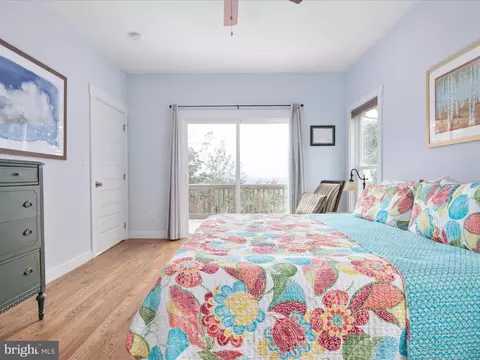 Bedroom - 67 Barbara Dr, Front Royal, VA 22630 photo 1 of 7