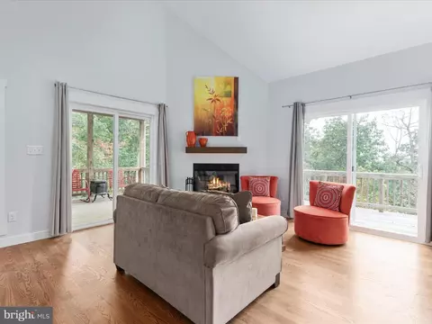 Living - 67 Barbara Dr, Front Royal, VA 22630 photo 2 of 2