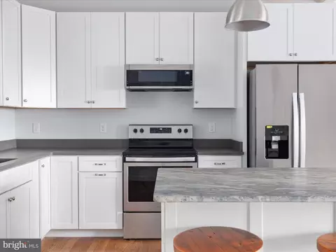 Kitchen - 67 Barbara Dr, Front Royal, VA 22630 photo 3 of 5