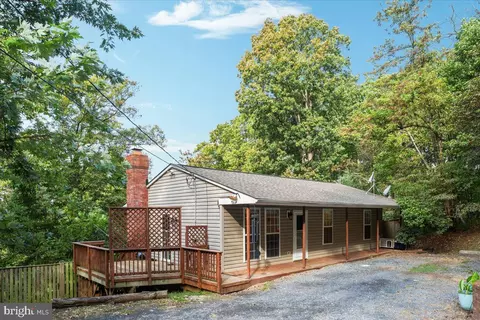 265 Lucke Way, Linden, VA 22642