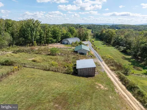 View/Area - 25 Mcdaniel Ln, Middletown, VA 22645 photo 1 of 17