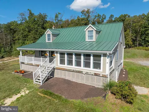 25 Mcdaniel Ln, Middletown, VA 22645