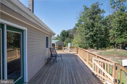 Exterior - 25 Mcdaniel Ln, Middletown, VA 22645 photo 12 of 16