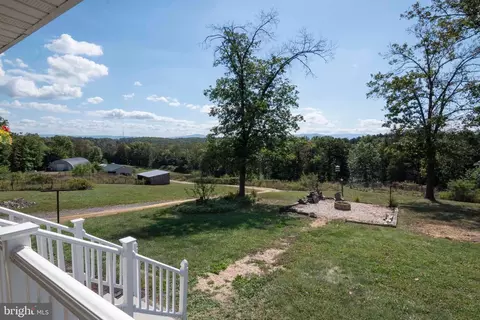 Exterior - 25 Mcdaniel Ln, Middletown, VA 22645 photo 15 of 16