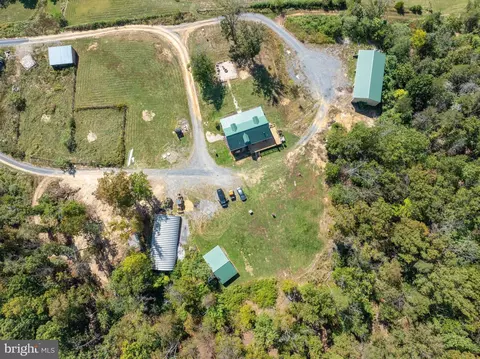 View/Area - 25 Mcdaniel Ln, Middletown, VA 22645 photo 14 of 17