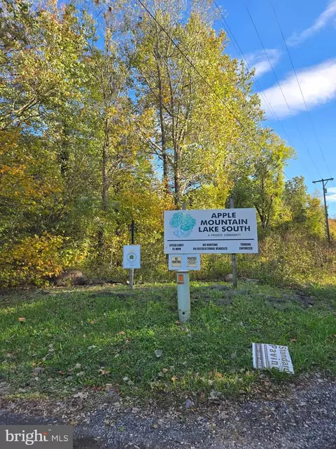 47 Newton, Linden, VA 22642