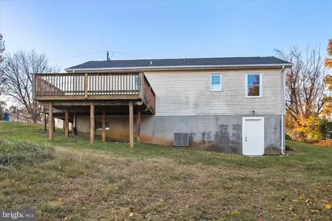 210 E 19th St, Front Royal, VA 22630 photo 33