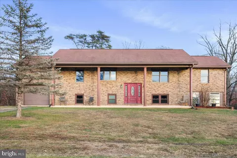 1716 Ridgeway Rd, Front Royal, VA 22630