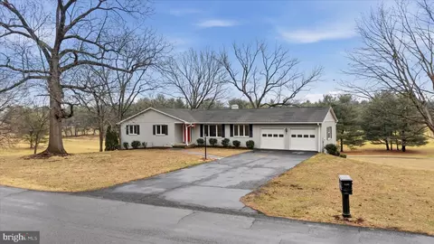 388 Bowling Green Rd, Front Royal, VA 22630