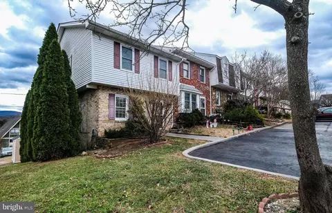 500 Pow Morr Dr, Front Royal, VA 22630