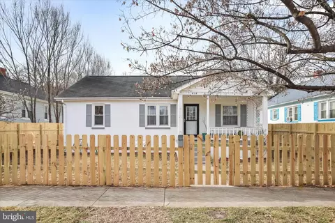 414 Virginia Ave, Front Royal, VA 22630