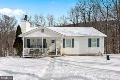 250 Ridge Top Ln, Linden, VA 22642