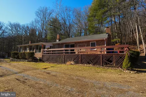 948 Dismal Hollow Rd, Front Royal, VA 22630