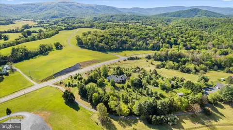 7525 Stonewall Jackson Hwy, Front Royal, VA 22630