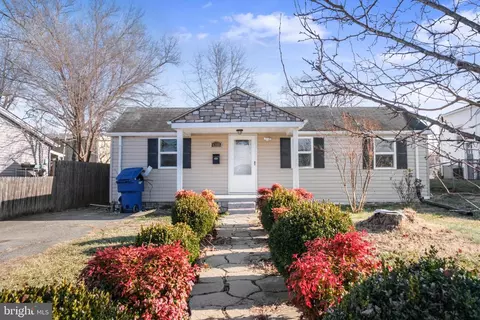 1307 Monroe Ave, Front Royal, VA 22630