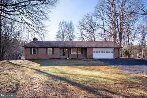 487 Skyline Forest Dr, Front Royal, VA 22630