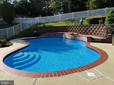783 Bowling Green Rd, Front Royal, VA 22630