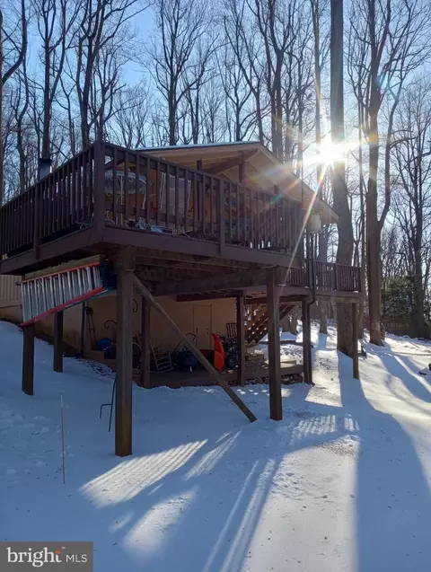 155 Pee Wee Ln, Linden, VA 22642