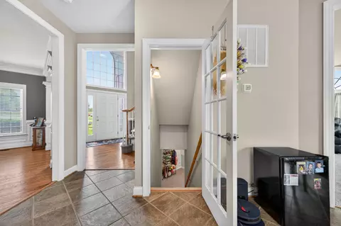 Entry Way - 4 Jackson Pl, Middletown, VA 22645 photo 12 of 14