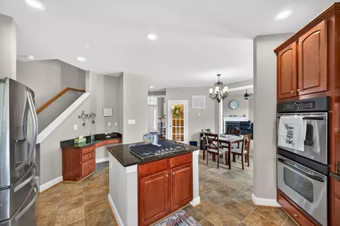 Entry Way - 4 Jackson Pl, Middletown, VA 22645 photo 5 of 14