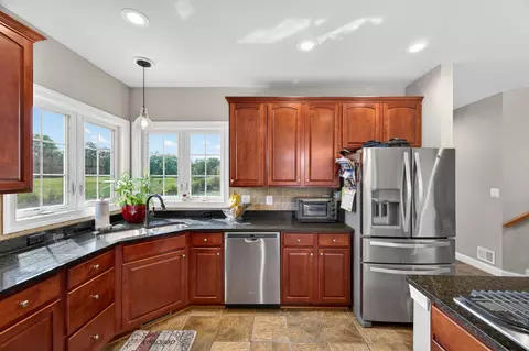 Kitchen - 4 Jackson Pl, Middletown, VA 22645 photo 2 of 2