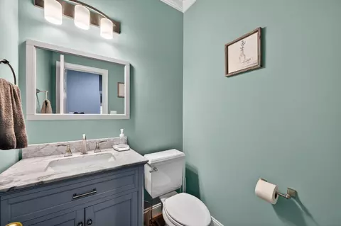 Bath - 4 Jackson Pl, Middletown, VA 22645 photo 1 of 7