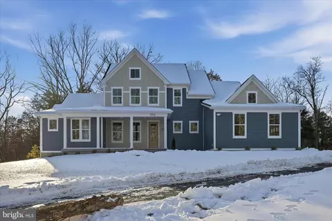 394 Springwood Ln, Stephens City, VA 22655