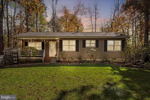 157 Woodthrush Way, Linden, VA 22642