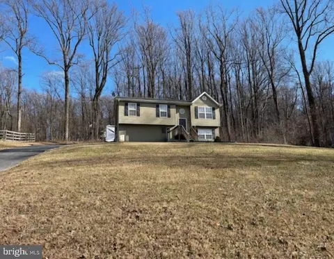 34 Wambach Ct, Front Royal, VA 22630
