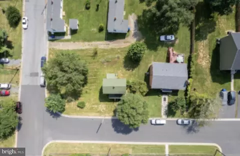 704 Parkview Dr, Front Royal, VA 22630