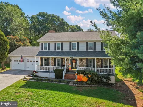 1055 Goodview Dr, Front Royal, VA 22630