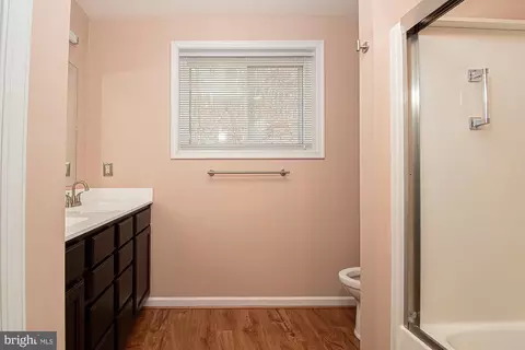 Bath - 664 Brandy Rd, Front Royal, VA 22630 photo 5 of 6