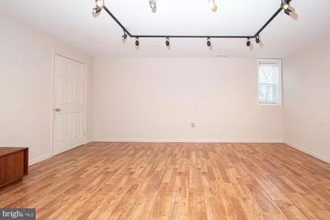 Living - 664 Brandy Rd, Front Royal, VA 22630 photo 6 of 7