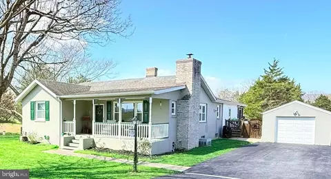 153 Totten Ln, Front Royal, VA 22630