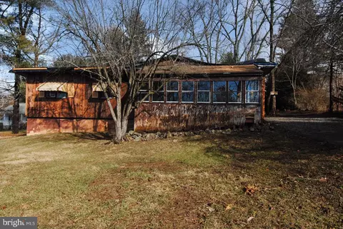 411 Cardinal Dr, Front Royal, VA 22630