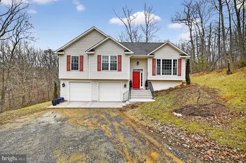 365 Vesey Dr, Front Royal, VA 22630