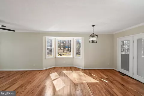 Living - 247 Hickory Rd, Front Royal, VA 22630 photo 1 of 2
