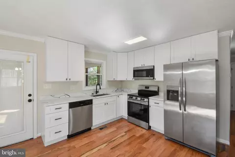 Kitchen - 247 Hickory Rd, Front Royal, VA 22630 photo 1 of 1