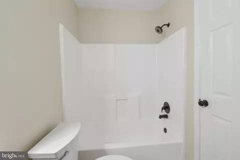 Entry Way - 247 Hickory Rd, Front Royal, VA 22630 photo 3 of 4