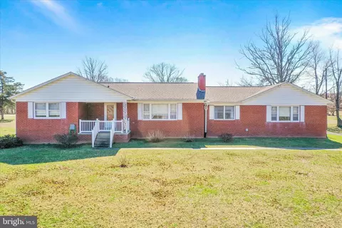550 Bucks Mill Rd, Strasburg, VA 22657