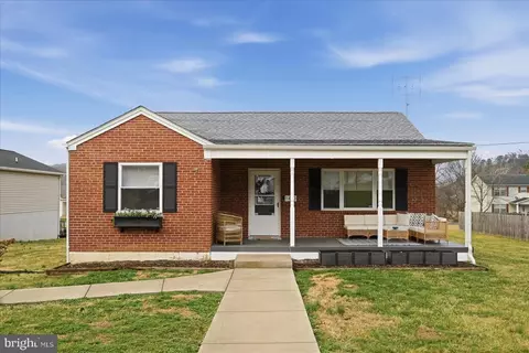 140 W Duck St, Front Royal, VA 22630