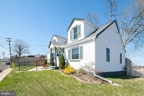 303 W 10th St, Front Royal, VA 22630