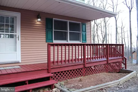 28 Henry Way, Linden, VA 22642