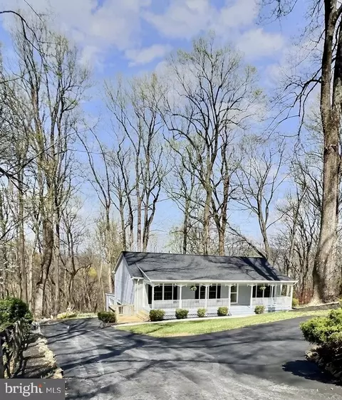 49 Pocahontas Rd, Front Royal, VA 22630