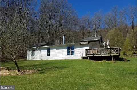 61 Hamms Rocky Hl, Front Royal, VA 22630