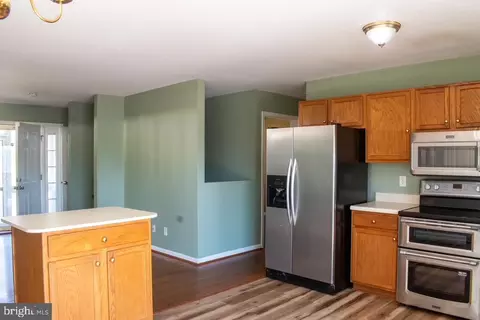 Entry Way - 13 Crestview Dr, Front Royal, VA 22630 photo 1 of 2