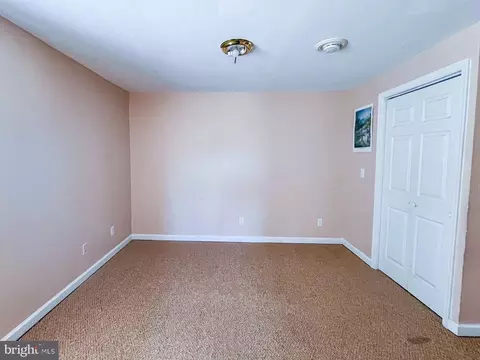 Bedroom - 13 Crestview Dr, Front Royal, VA 22630 photo 4 of 10